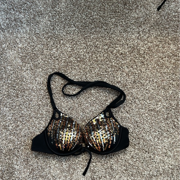 Victoria’s Secret Bikini Top - Picture 5 of 7
